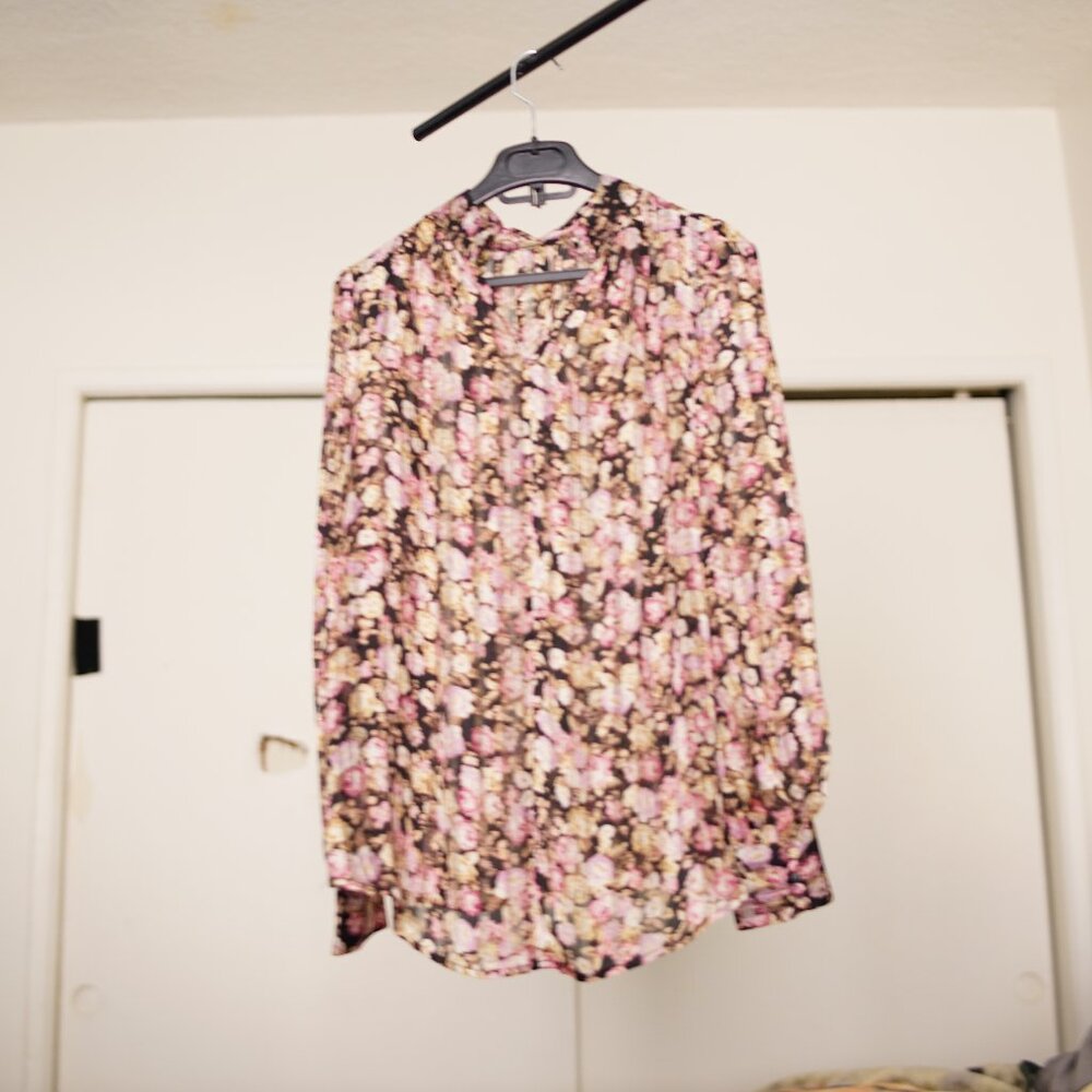 Floral long sleeve Chiffon top